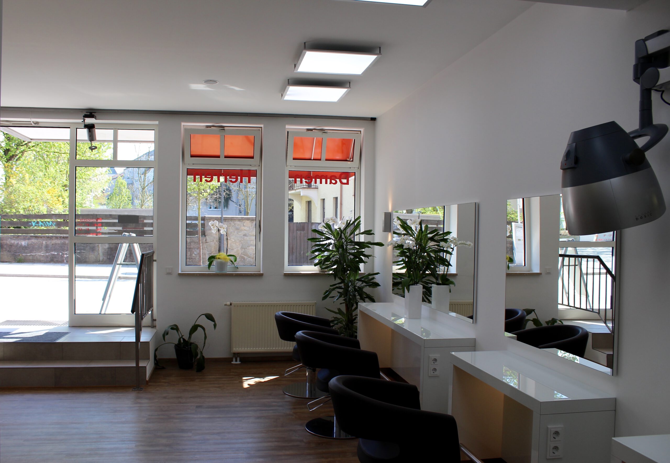 Salon Innenraum Front rechts - Haarstudio Diana Hesse